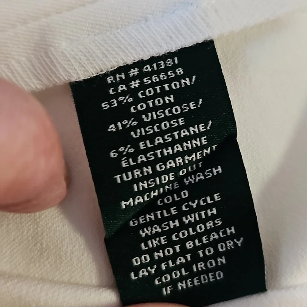 Ralph Lauren Women's‎ White Pants, Below The Knee. Size 10.